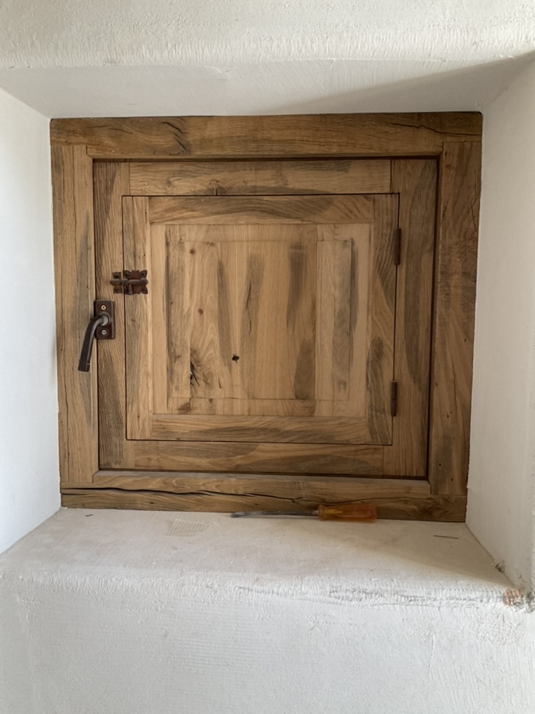 Ventanas artesanales con acabados de alta calidad