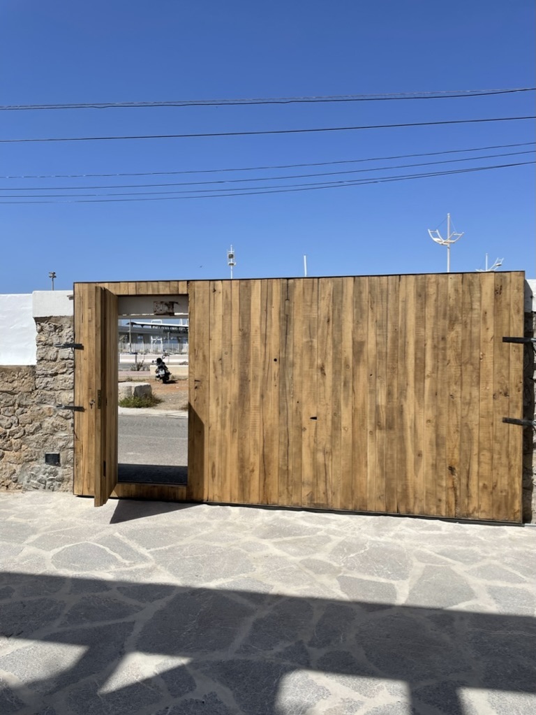 Puerta de paso con estilo moderno y funcional